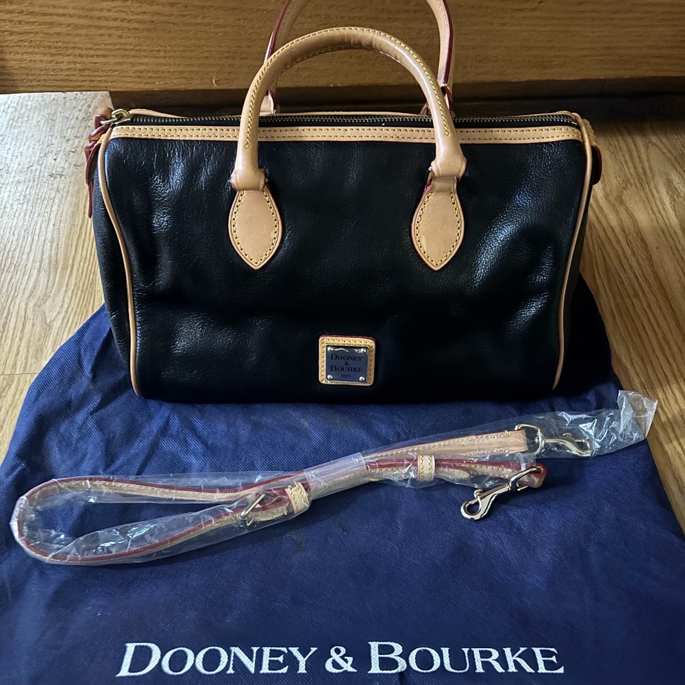 Dooney & Bourke Black Leather & Tan ZipTop Purse